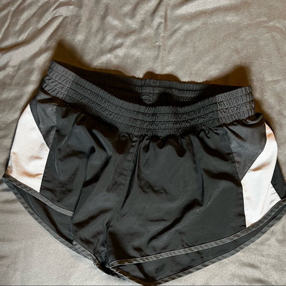 Classic Nike Dri-Fit short